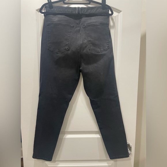 Good American Black Skinny Jeans - Picture 2 of 3